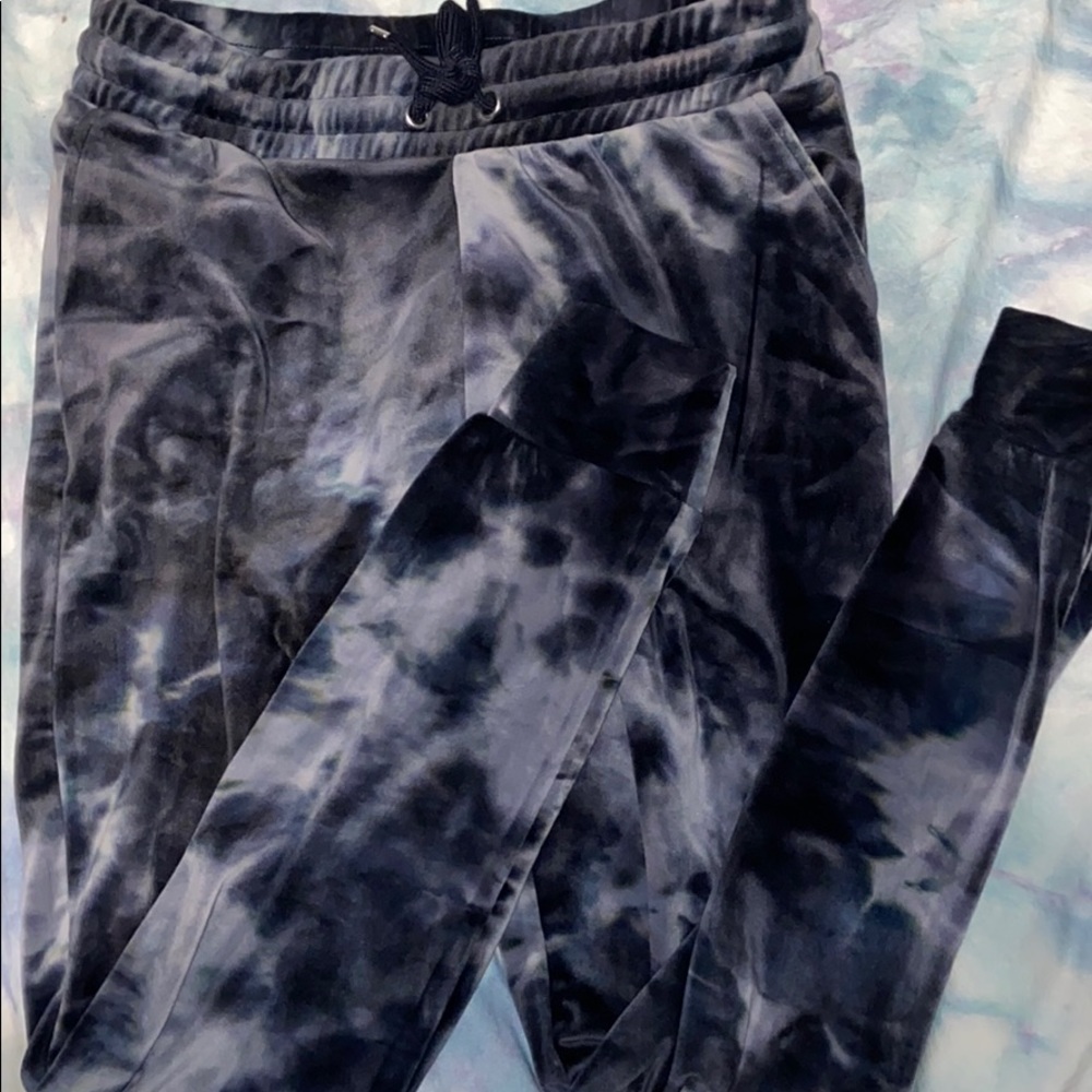 tie dye velvet sweatpants